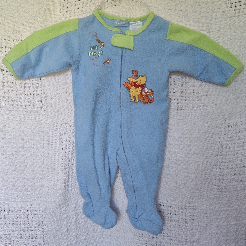 Vintage Disney Winnie the Pooh Sleeper Footed Size 6 Months Tigger Pooh